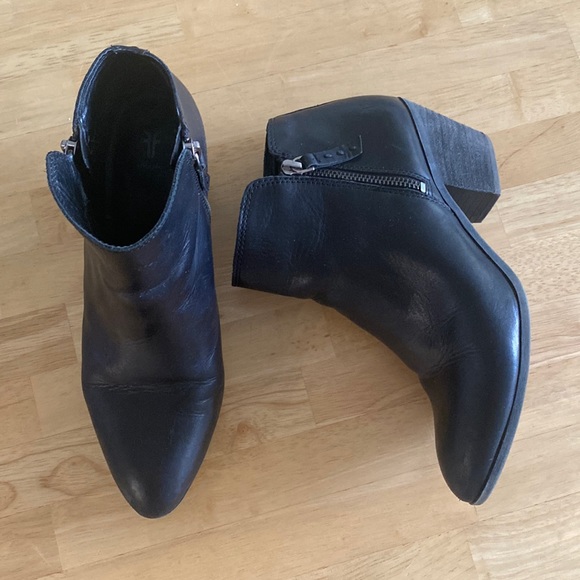 frye black booties